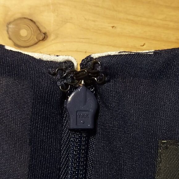 Adrianna Papell Navy and White sleeveless geometric print shift dress size 8 - Picture 8 of 12